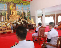จังหวัดสุราษฎร์ธานีจัดพิธีบำเพ็ญกุศลและทำบุญตักบาตร ในวาระคร ... พารามิเตอร์รูปภาพ 19