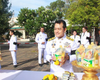 จังหวัดสุราษฎร์ธานีจัดพิธีบำเพ็ญกุศลและทำบุญตักบาตร ในวาระคร ... พารามิเตอร์รูปภาพ 27