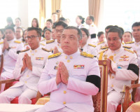 จังหวัดสุราษฎร์ธานีจัดพิธีบำเพ็ญกุศลและทำบุญตักบาตร ในวาระคร ... พารามิเตอร์รูปภาพ 56