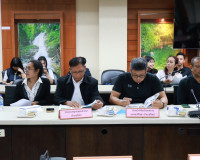รองผู้ว่าราชการจังหวัดสุราษฎร์ธานี เป็นประธานประชุมนำเสนอผลส ... พารามิเตอร์รูปภาพ 6