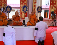 จังหวัดสุราษฎร์ธานีจัดพิธีเจริญพระพุทธมนต์และทำบุญตักบาตรถวา ... พารามิเตอร์รูปภาพ 40