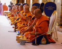 พระบาทสมเด็จพระเจ้าอยู่หัว พระราชทานผ้าไตร เนื่องในพิธีทำบุญ ... พารามิเตอร์รูปภาพ 10