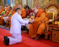 พระบาทสมเด็จพระเจ้าอยู่หัว พระราชทานผ้าไตร เนื่องในพิธีทำบุญ ... พารามิเตอร์รูปภาพ 16
