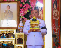 พระบาทสมเด็จพระเจ้าอยู่หัว พระราชทานผ้าไตร เนื่องในพิธีทำบุญ ... พารามิเตอร์รูปภาพ 26