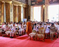 พระบาทสมเด็จพระเจ้าอยู่หัว พระราชทานผ้าไตร เนื่องในพิธีทำบุญ ... พารามิเตอร์รูปภาพ 27