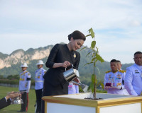 สมเด็จพระนางเจ้าฯ พระบรมราชินีฯ เสด็จฯทอดพระเนตรกิจกรรมโรงไฟ ... พารามิเตอร์รูปภาพ 9