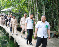 ผู้ว่าฯ สุราษฎร์ ลงพื้นที่ 'อ่างน้ำผุดบางสวรรค์' รับปากเร่งแ ... พารามิเตอร์รูปภาพ 4