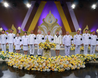 ผู้ว่าราชการจังหวัดสุราษฎร์ธานี นำหัวหน้าส่วนราชการร่วมบันทึ ... พารามิเตอร์รูปภาพ 12