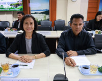 รองผู้ว่าราชการจังหวัดสุราษฎร์ธานี เป็นประธานเปิดการประชุมเพ ... พารามิเตอร์รูปภาพ 3