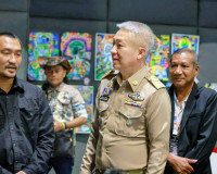 รองผู้ว่าราชการจังหวัดสุราษฎร์ธานี เป็นประธานในพิธีเปิดการแข ... พารามิเตอร์รูปภาพ 1