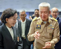 รองผู้ว่าราชการจังหวัดสุราษฎร์ธานี เป็นประธานในพิธีเปิดการแข ... พารามิเตอร์รูปภาพ 6