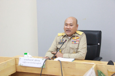 รองผู้ว่าราชการจังหวัดสุราษฎร์ธานี เป็นประธานการประชุมคณะกรร ... พารามิเตอร์รูปภาพ 1