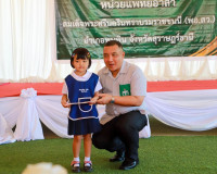 ผู้ว่าฯ สุราษฎร์ธานี นำหน่วยแพทย์ พอ.สว. ลงพื้นที่อำเภอพุนพิ ... พารามิเตอร์รูปภาพ 25