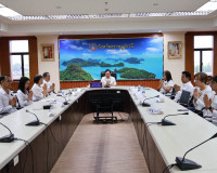จังหวัดสุราษฎร์ธานีร่วมกิจกรรมบรรยายธรรม นำอบรมจิตภาวนา เฉลิ ... พารามิเตอร์รูปภาพ 11