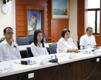 จังหวัดสุราษฎร์ธานีร่วมกิจกรรมบรรยายธรรม นำอบรมจิตภาวนา เฉลิ ... พารามิเตอร์รูปภาพ 17