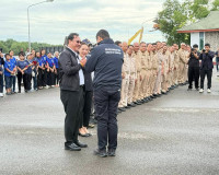 รองผู้ว่าราชการจังหวัดสุราษฎร์ธานี ให้การต้อนรับและร่วมลงพื้ ... พารามิเตอร์รูปภาพ 1