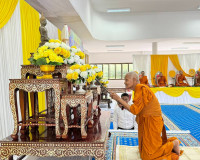 รองผู้ว่าราชการจังหวัดสุราษฎร์ธานี เป็นประธานในพิธีเจริญพระพ ... พารามิเตอร์รูปภาพ 1