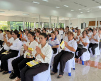 รองผู้ว่าราชการจังหวัดสุราษฎร์ธานี เป็นประธานในพิธีเจริญพระพ ... พารามิเตอร์รูปภาพ 8