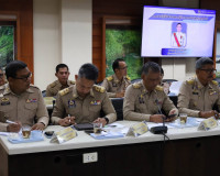 ผู้ว่าฯ สุราษฎร์ธานีประชุมนายอำเภอ หัวหน้าส่วนราชการ และหัวห ... พารามิเตอร์รูปภาพ 3