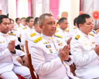 ผู้ว่าฯ สุราษฎร์ธานี เป็นประธานพิธีสมโภชและถวายเทียนพรรษาพระ ... พารามิเตอร์รูปภาพ 17