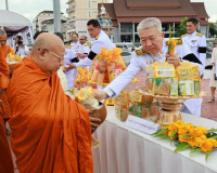 ผู้ว่าฯ สุราษฎร์ธานี นำพสกนิกรชาวจังหวัดสุราษฎร์ธานีทุกหมู่เ ... พารามิเตอร์รูปภาพ 12