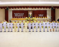 จังหวัดสุราษฎร์ธานี จัดพิธีถวายเครื่องราชสักการะและจุดเทียนถ ... พารามิเตอร์รูปภาพ 41