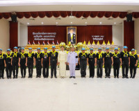 จังหวัดสุราษฎร์ธานี จัดพิธีถวายเครื่องราชสักการะและจุดเทียนถ ... พารามิเตอร์รูปภาพ 49