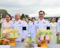 ผู้ว่าราชการจังหวัดสุราษฎร์ธานีนำพสกนิกรชาวสุราษฎร์ธานี ร่วม ... พารามิเตอร์รูปภาพ 30