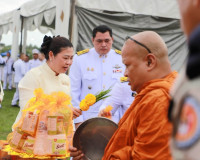 ผู้ว่าราชการจังหวัดสุราษฎร์ธานีนำพสกนิกรชาวสุราษฎร์ธานี ร่วม ... พารามิเตอร์รูปภาพ 34