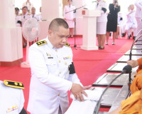 จังหวัดสุราษฎร์ธานีจัดพิธีบำเพ็ญกุศลและทำบุญตักบาตร ในวาระคร ... พารามิเตอร์รูปภาพ 1