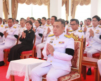 จังหวัดสุราษฎร์ธานีจัดพิธีบำเพ็ญกุศลและทำบุญตักบาตร ในวาระคร ... พารามิเตอร์รูปภาพ 6