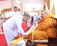 จังหวัดสุราษฎร์ธานีจัดพิธีบำเพ็ญกุศลและทำบุญตักบาตร ในวาระคร ... พารามิเตอร์รูปภาพ 34