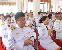 จังหวัดสุราษฎร์ธานีจัดพิธีบำเพ็ญกุศลและทำบุญตักบาตร ในวาระคร ... พารามิเตอร์รูปภาพ 35