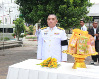 จังหวัดสุราษฎร์ธานีจัดพิธีบำเพ็ญกุศลและทำบุญตักบาตร ในวาระคร ... พารามิเตอร์รูปภาพ 40