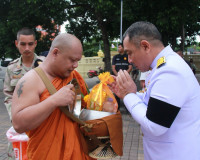 จังหวัดสุราษฎร์ธานีจัดพิธีบำเพ็ญกุศลและทำบุญตักบาตร ในวาระคร ... พารามิเตอร์รูปภาพ 41