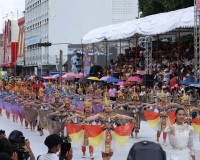 รองผู้ว่าราชการจังหวัดสุราษฎร์ธานี เข้าร่วมพิธีมอบรางวัลการป ... พารามิเตอร์รูปภาพ 13