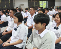 โรงเรียนสุราษฎร์ธานีขับเคลื่อนการดำเนินงานสภานักเรียนและการส ... พารามิเตอร์รูปภาพ 1