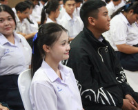 โรงเรียนสุราษฎร์ธานีขับเคลื่อนการดำเนินงานสภานักเรียนและการส ... พารามิเตอร์รูปภาพ 15
