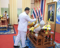 รองผู้ว่าราชการจังหวัดสุราษฎร์ธานี เป็นประธาน ในพิธีประดับแผ ... พารามิเตอร์รูปภาพ 4