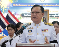 รองผู้ว่าราชการจังหวัดสุราษฎร์ธานี เป็นประธาน ในพิธีประดับแผ ... พารามิเตอร์รูปภาพ 8