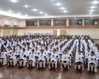 รองผู้ว่าราชการจังหวัดสุราษฎร์ธานี เป็นประธาน ในพิธีประดับแผ ... พารามิเตอร์รูปภาพ 16