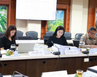 รองผู้ว่าราชการจังหวัดสุราษฎร์ธานี เป็นประธานการประชุมคณะกรร ... พารามิเตอร์รูปภาพ 7