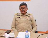 สุราษฎร์ธานีร่วมประชุมคณะกรรมการแก้ไขปัญหาของขบวนการประชาชนเ ... พารามิเตอร์รูปภาพ 1