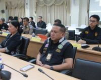 ผู้ว่าฯ สุราษฎร์ธานีติดตามสถานการณ์ กรณีบุคคลต่างด้าวเข้ามาใ ... พารามิเตอร์รูปภาพ 10