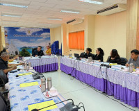 รองผู้ว่าราชการจังหวัดสุราษฎร์ธานี เป็นประธานการประชุม พิจาร ... พารามิเตอร์รูปภาพ 5