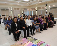 ผู้ว่าฯ สุราษฎร์ธานี เปิดกิจกรรมประกวดผ้าลายพระราชทาน "ผ้าลา ... พารามิเตอร์รูปภาพ 22