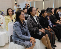 ผู้ว่าฯ สุราษฎร์ธานี เปิดกิจกรรมประกวดผ้าลายพระราชทาน "ผ้าลา ... พารามิเตอร์รูปภาพ 25