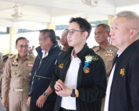 รมช.มหาดไทยห่วงใยชาวสุราษฎร์ธานี นำคณะลงพื้นที้ตรวจเยี่ยมและ ... พารามิเตอร์รูปภาพ 10