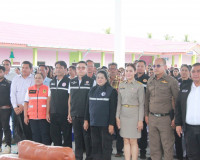 มท.4 ลงพื้นที่ ต.ปากหมาก อ.ไชยา ขับเคลื่อนนโยบายรัฐบาลและกระ ... พารามิเตอร์รูปภาพ 16