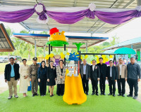 รองผู้ว่าราชการจังหวัดสุราษฎร์ธานี กล่าวแสดงความยินดีในพิธีเ ... พารามิเตอร์รูปภาพ 10
